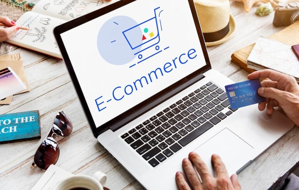 Strategi Sukses Mengembangkan Bisnis E-commerce